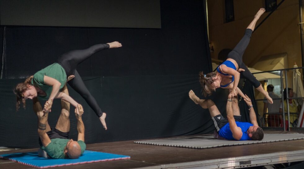 Silicon Kafe Thiene corsi di Acroyoga