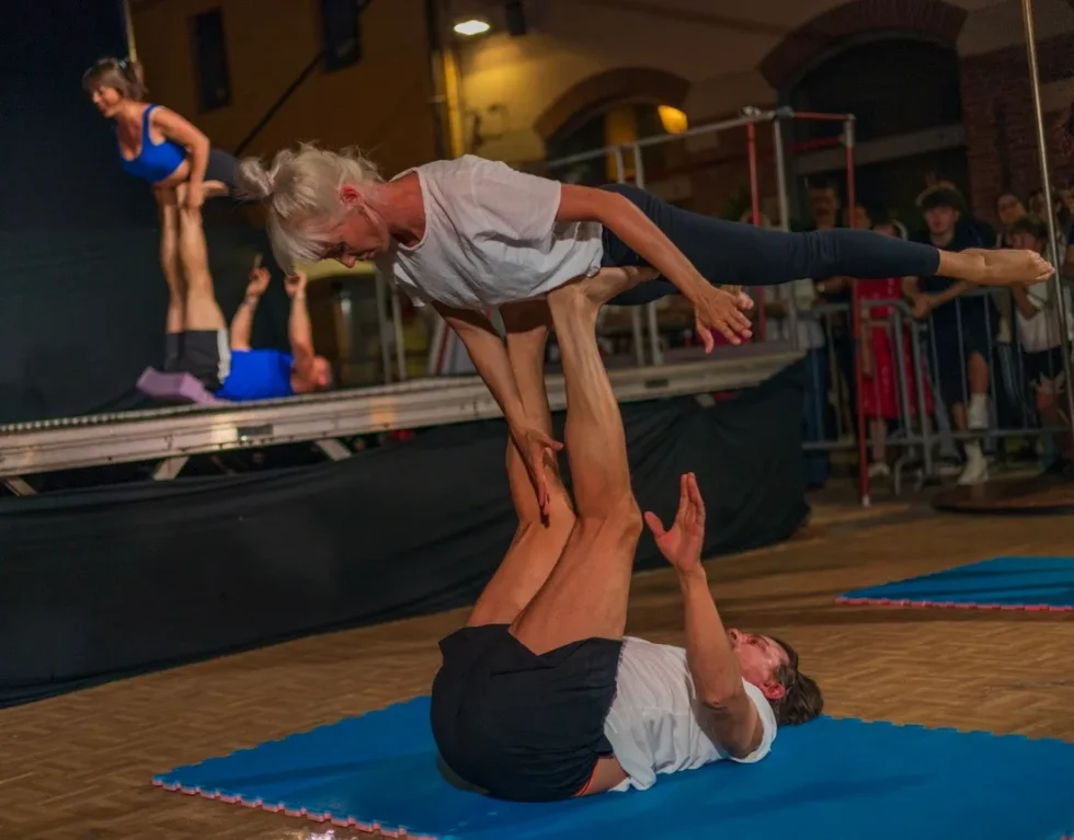 Silicon Kafe Thiene corsi di Acroyoga